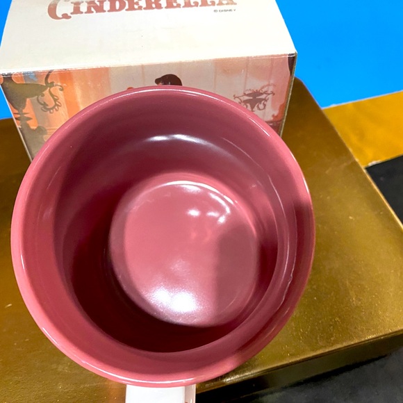 WALT DISNEY’S CLASSIC CINDERELLA VTG 1990’s DISNEY STORE EXCLUSIVE CERAMIC MUG - Picture 13 of 14